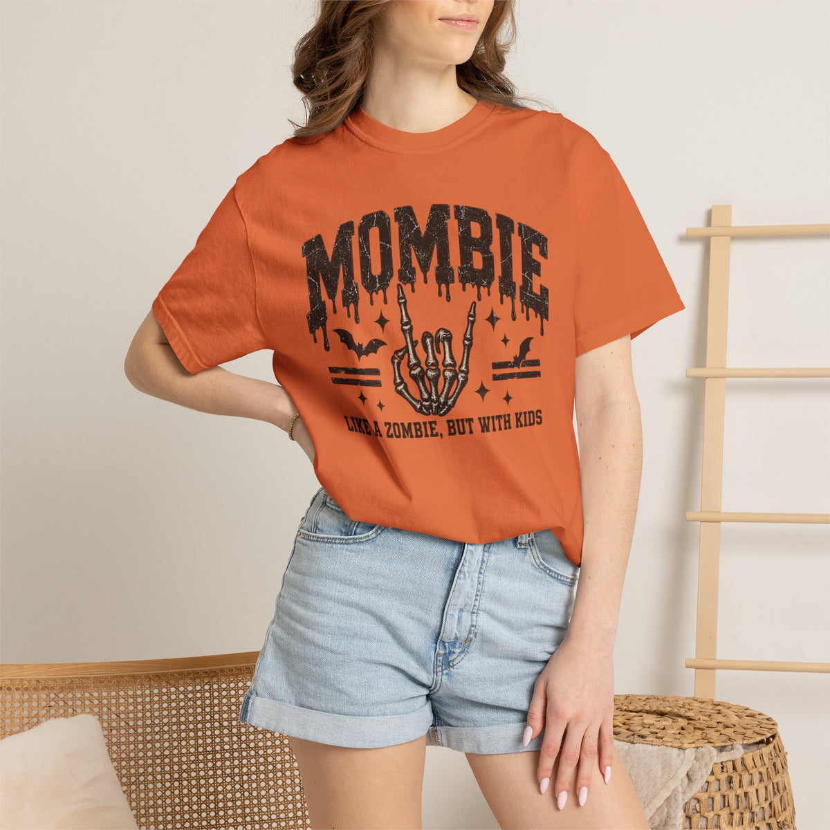 Mombie tee