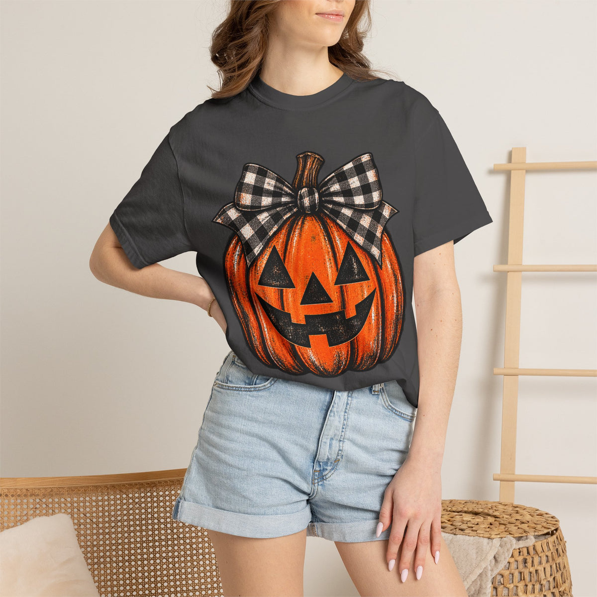 Jack-o-lantern bow tee